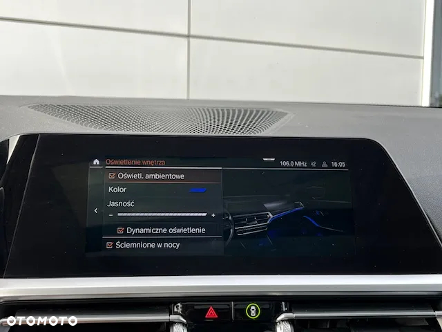 BMW Seria 3 318d Sport Line - 37