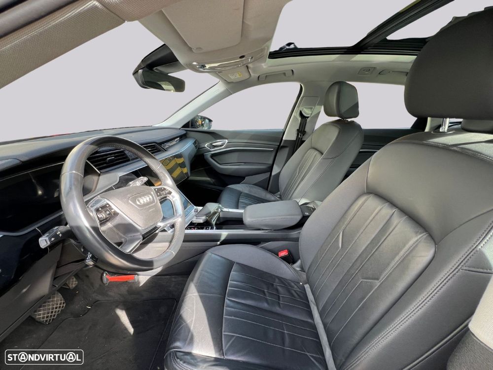 Audi e-tron - 11