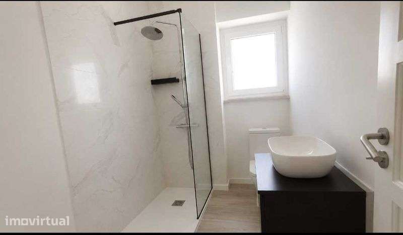 Apartamento T1+1 Remodelado - Grande imagem: 3/9