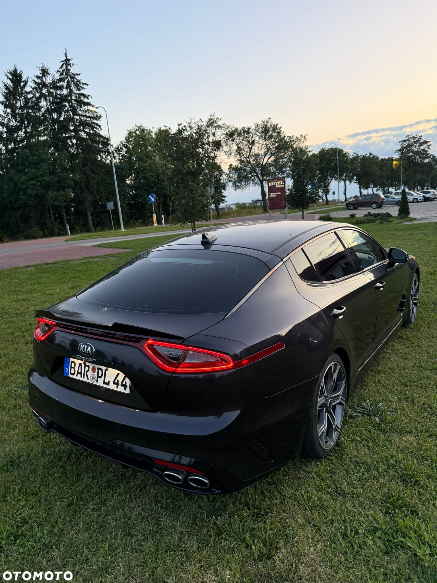 Kia Stinger - 8
