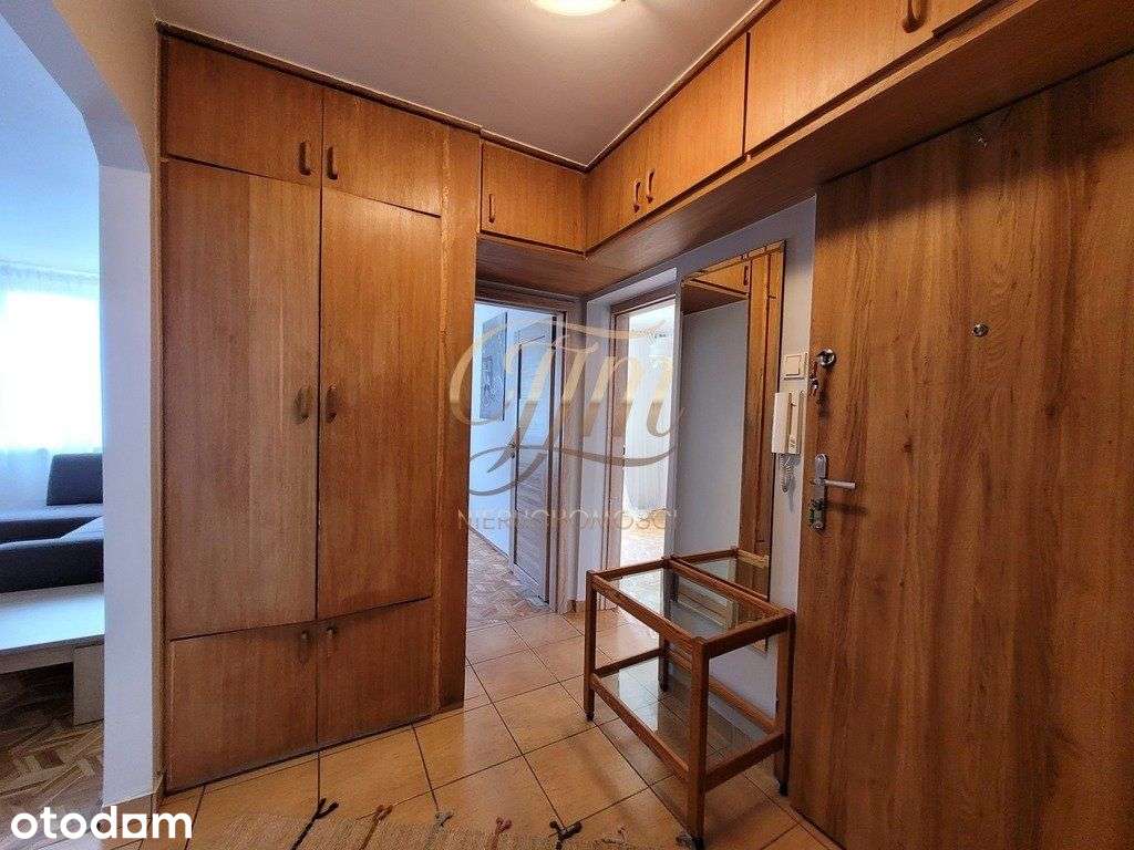 2 oddzielne pokoje + salon z kuchnią blisko Wum!