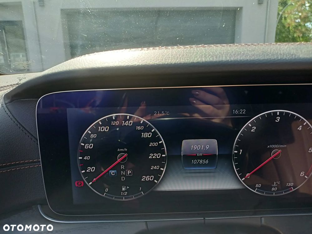 Mercedes-Benz Klasa E 220 d Coupe 4-Matic 9G-TRONIC - 16