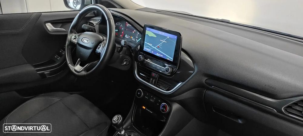 Ford Puma 1.0 EcoBoost MHEV Titanium Design - 25