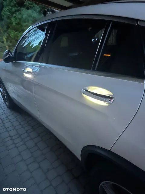 Mercedes-Benz GLC - 11