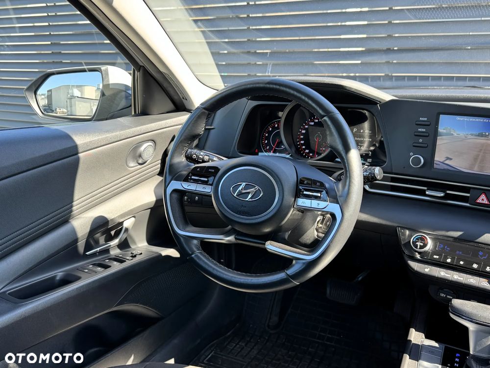 Hyundai Elantra 1.6 Smart CVT - 11
