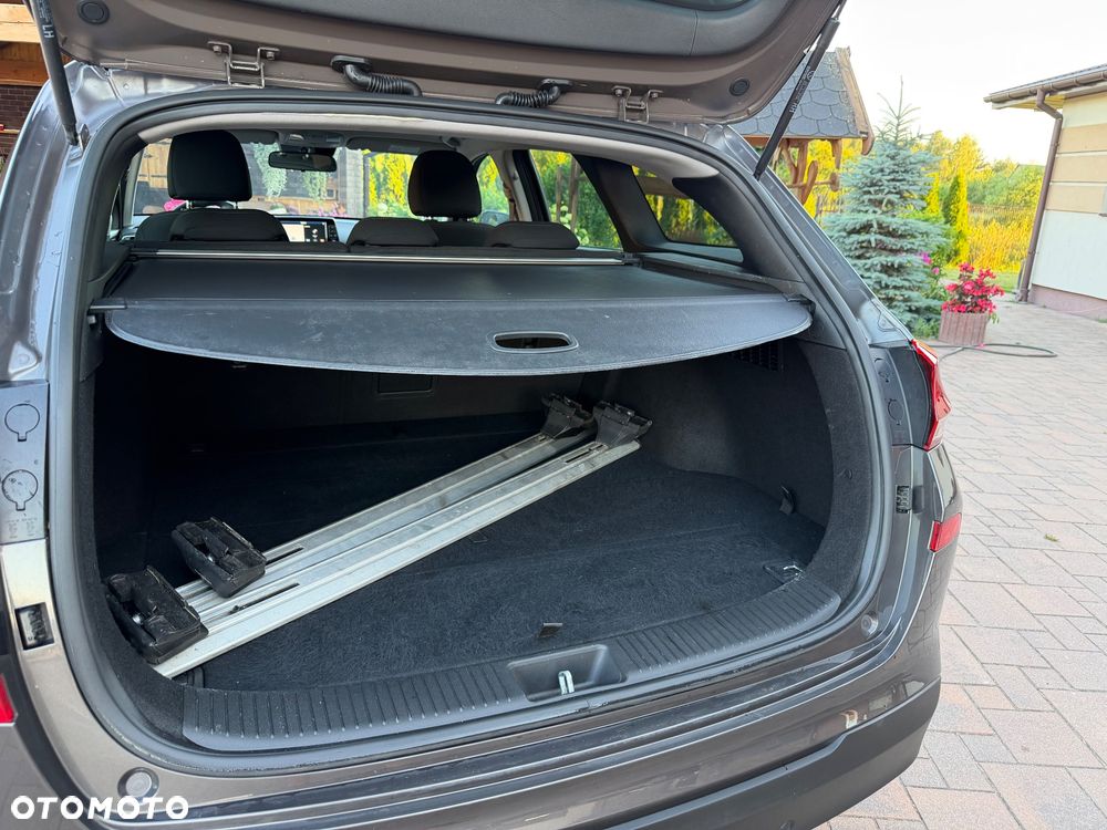 Hyundai i30 1.6 D Comfort - 23