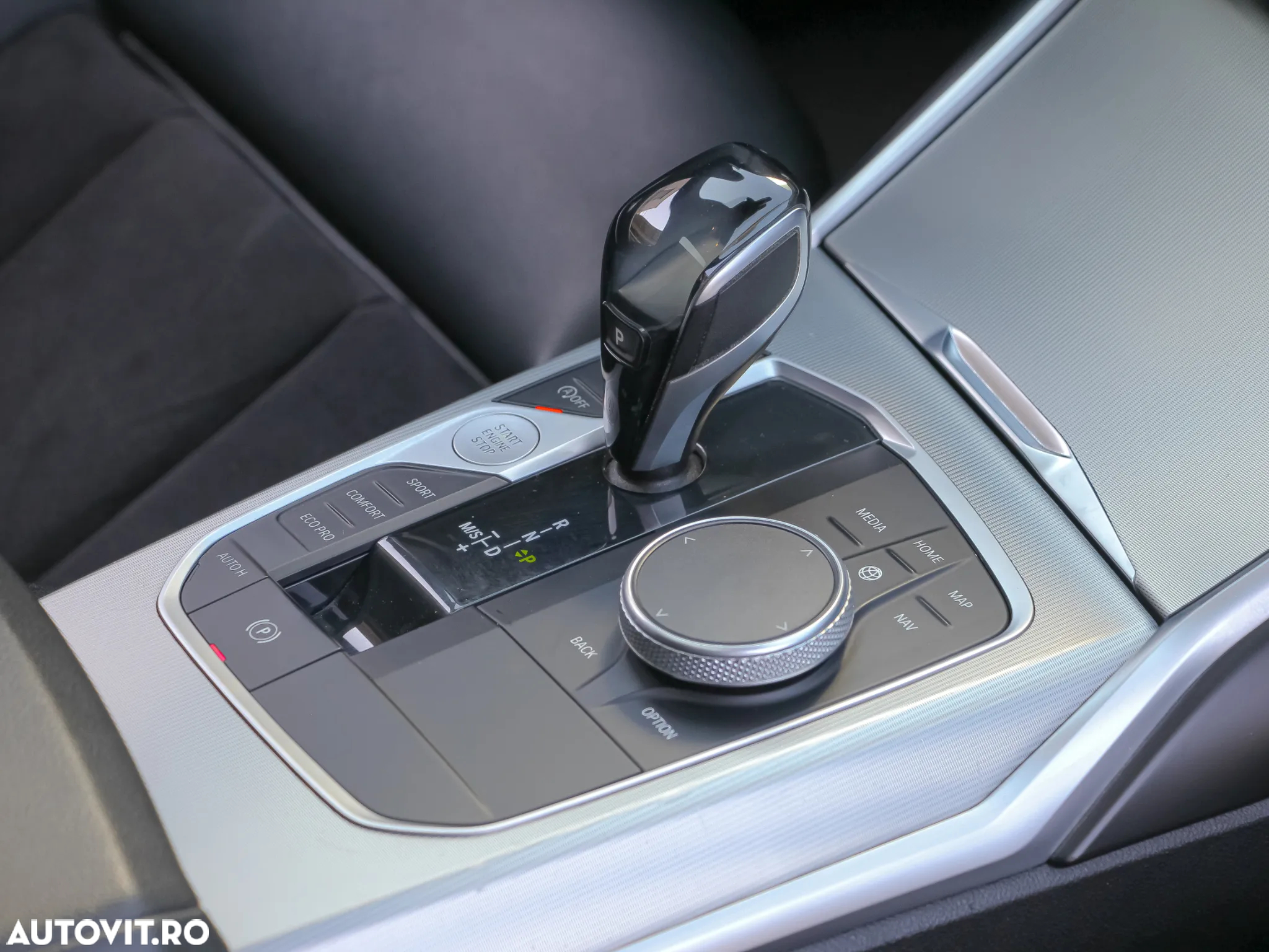 BMW Seria 3 320d xDrive AT M Sport - 32