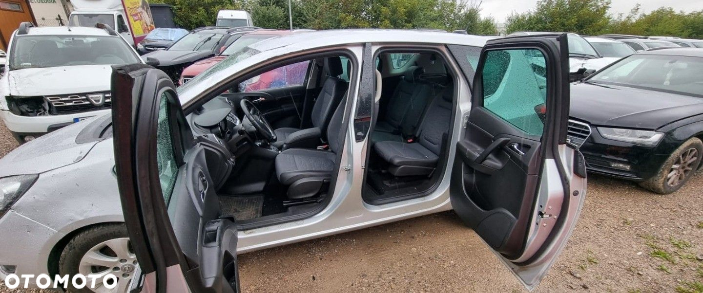 Opel Meriva - 17