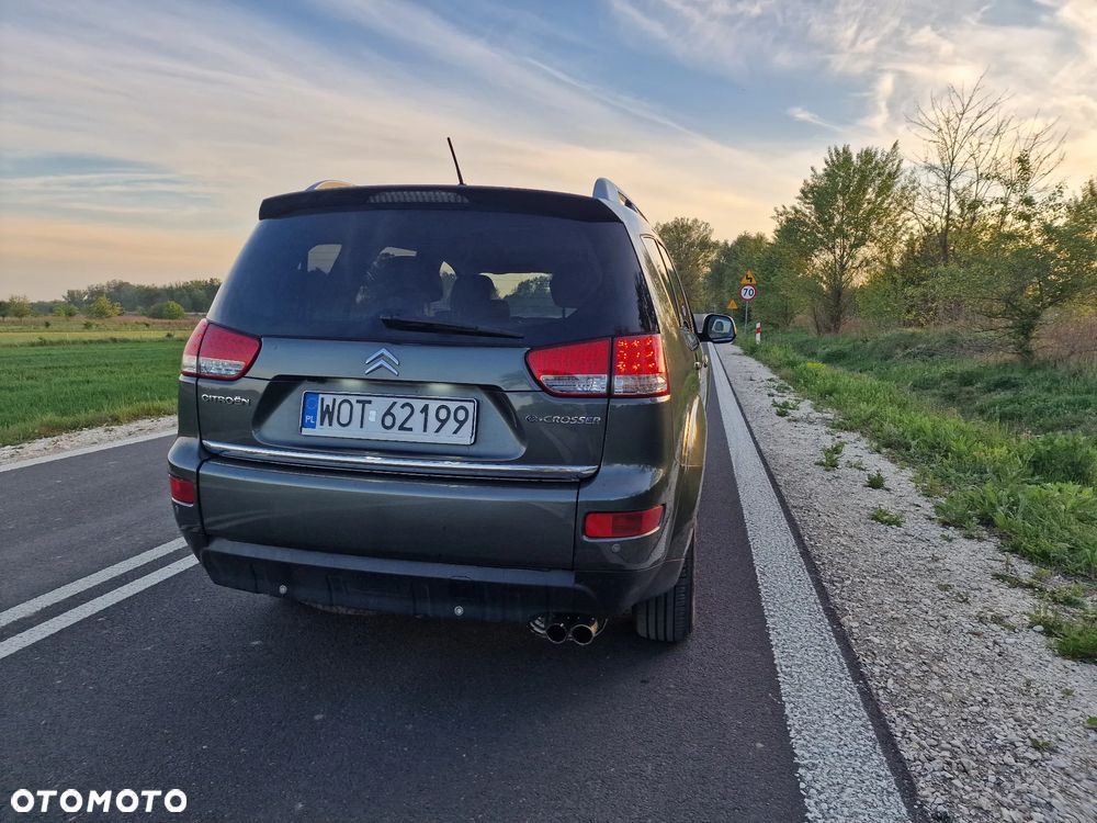 Citroën C-Crosser - 36
