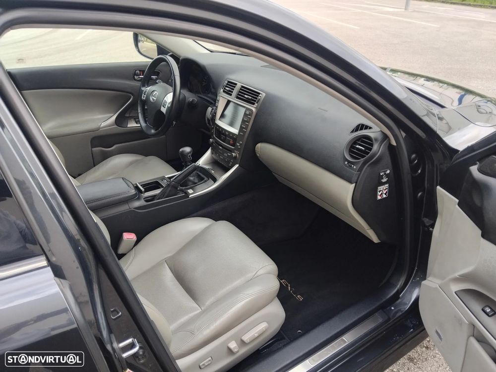 Lexus IS 220 d Sport 58 - 5