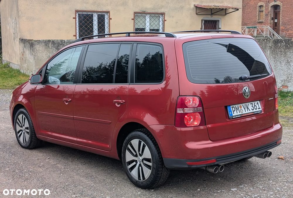 Volkswagen Touran - 2