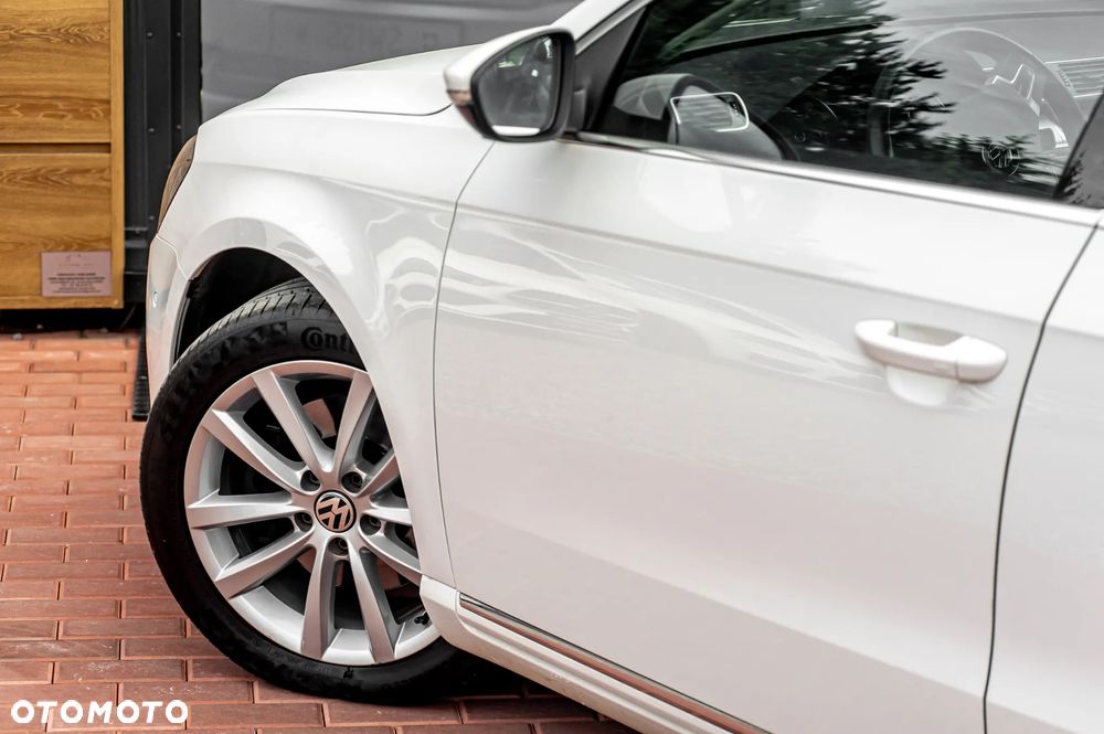 Volkswagen Passat Variant 2.0 TDI DSG BlueMotion Technology Highline - 8