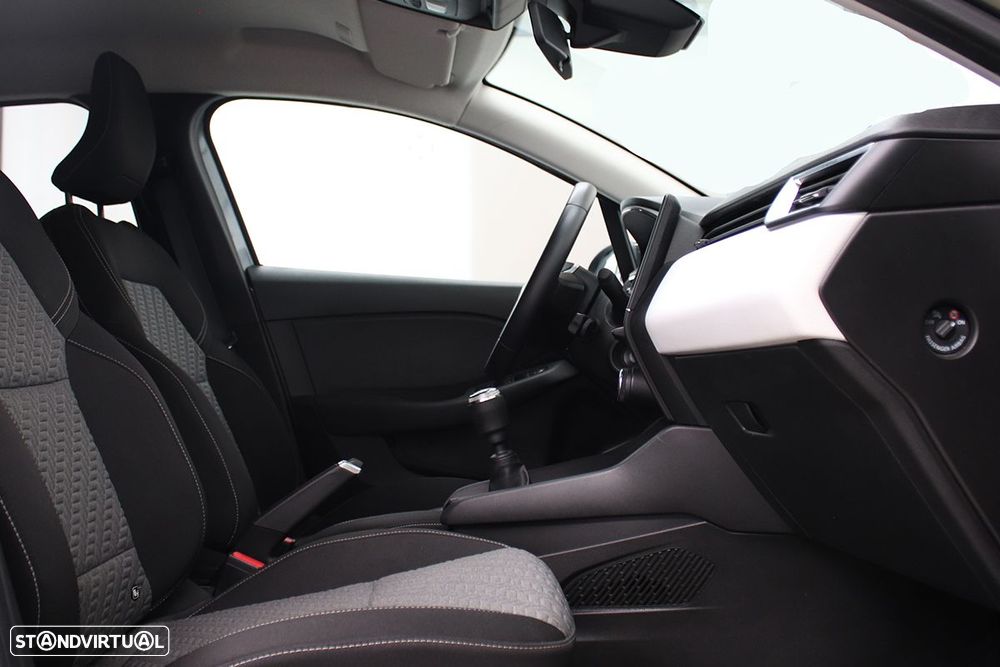 Renault Clio 1.0 TCe Evolution - 22