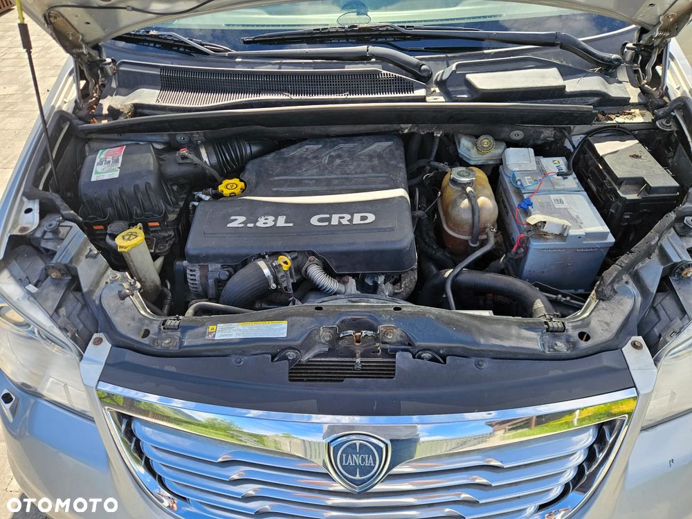 Lancia Voyager 2.8CRD Gold - 27