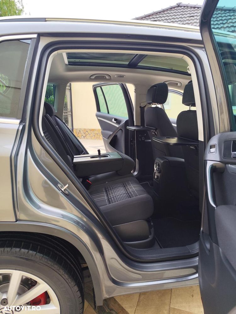 Volkswagen Tiguan - 9