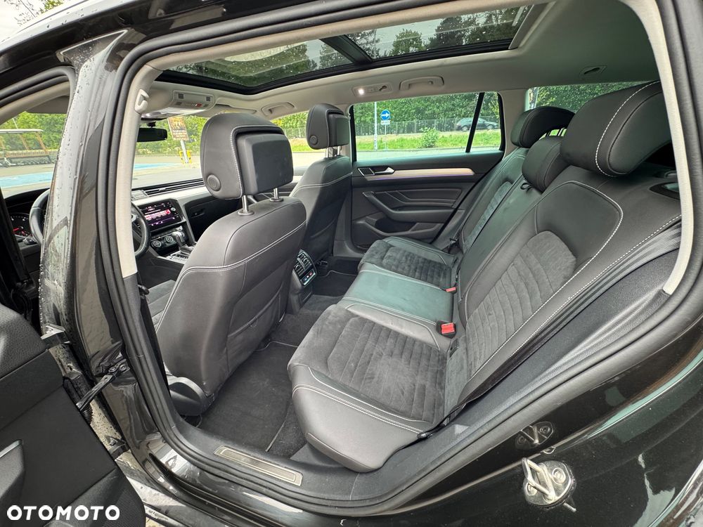 Volkswagen Passat 2.0 TDI Elegance DSG - 21