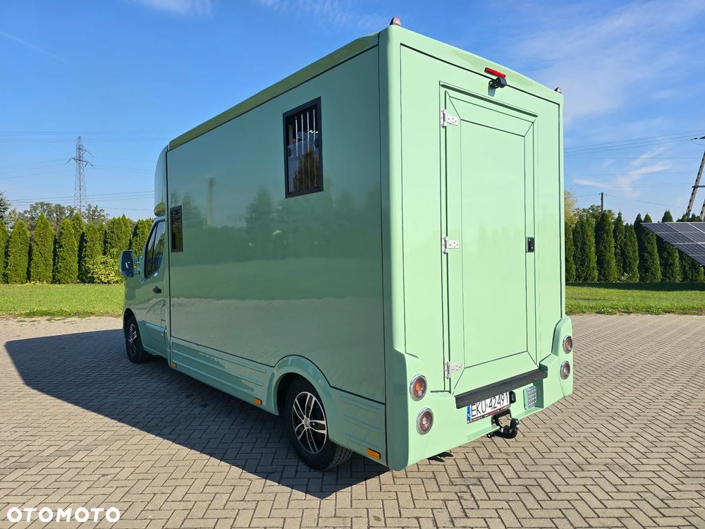 Renault Master-Koniowóz - 18