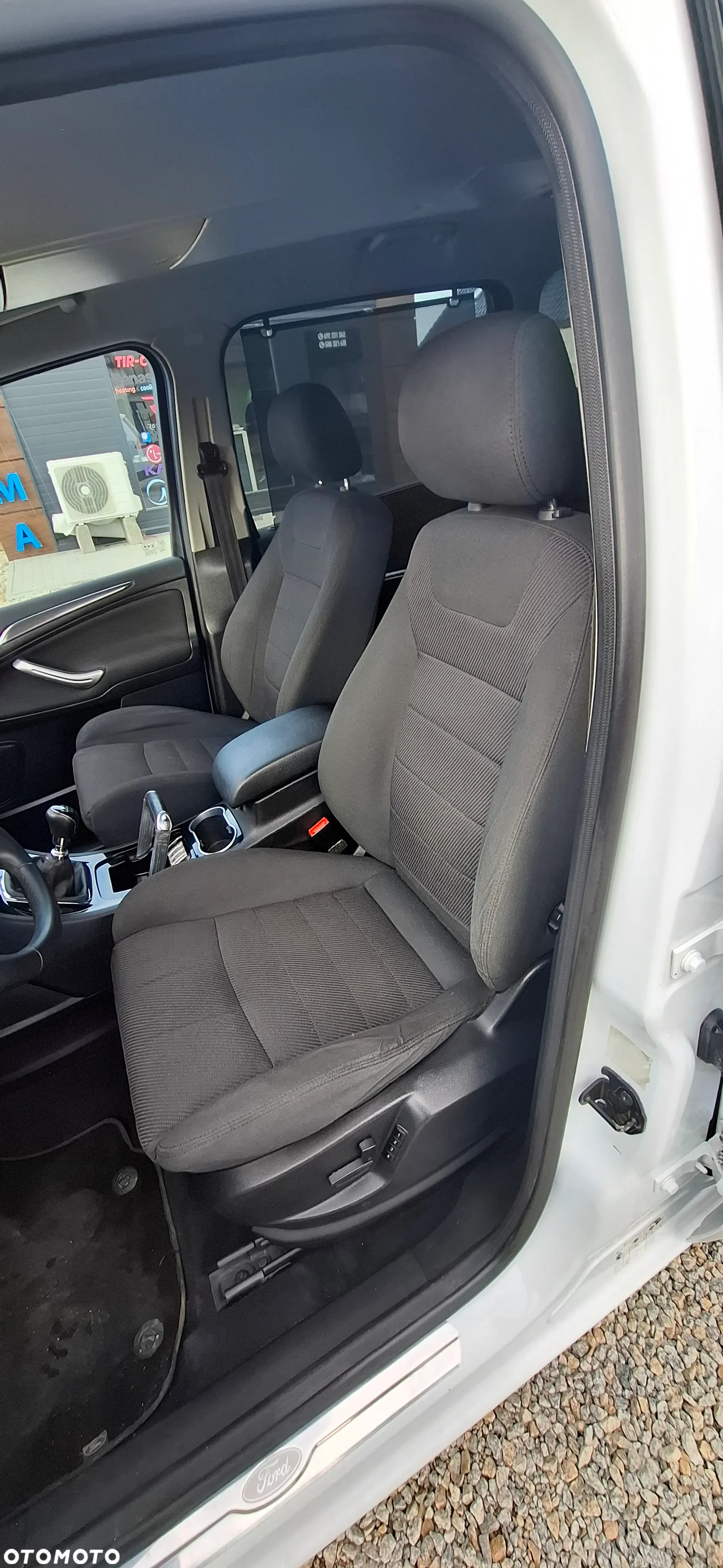 Ford Galaxy 2.0 TDCi Titanium - 25