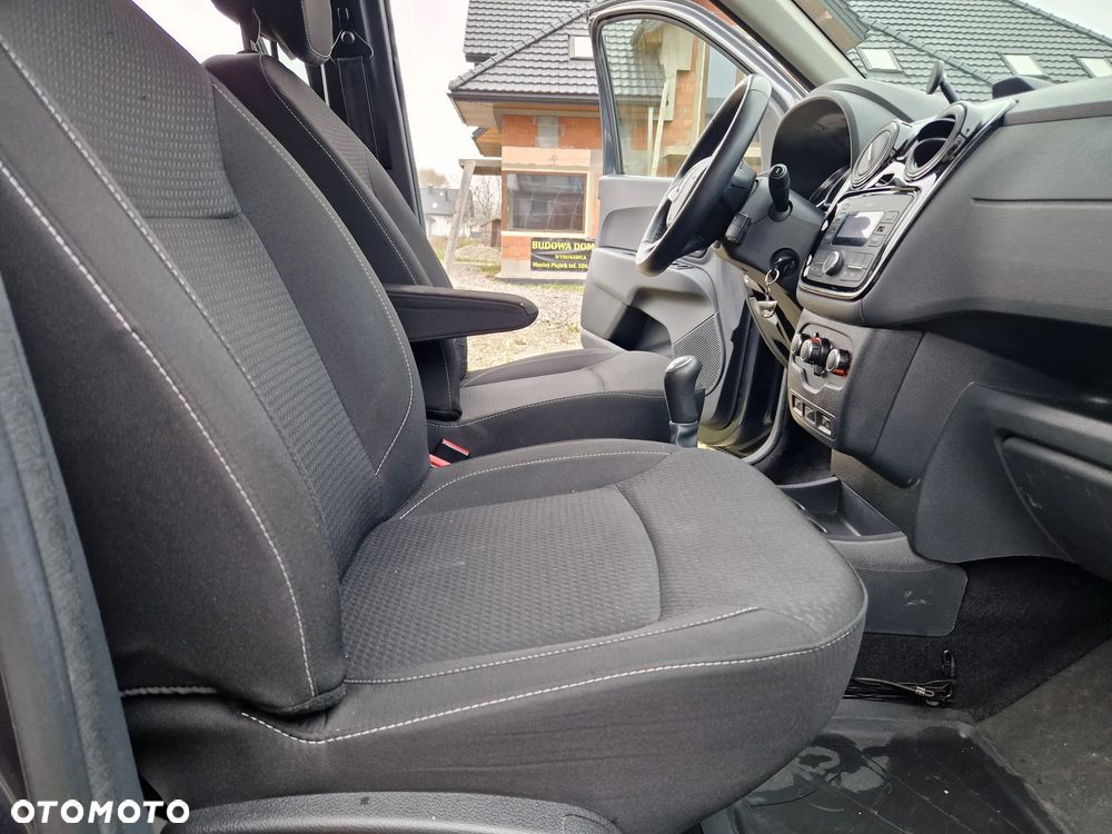 Dacia Lodgy 1.6 SCe Laureate S&S - 26