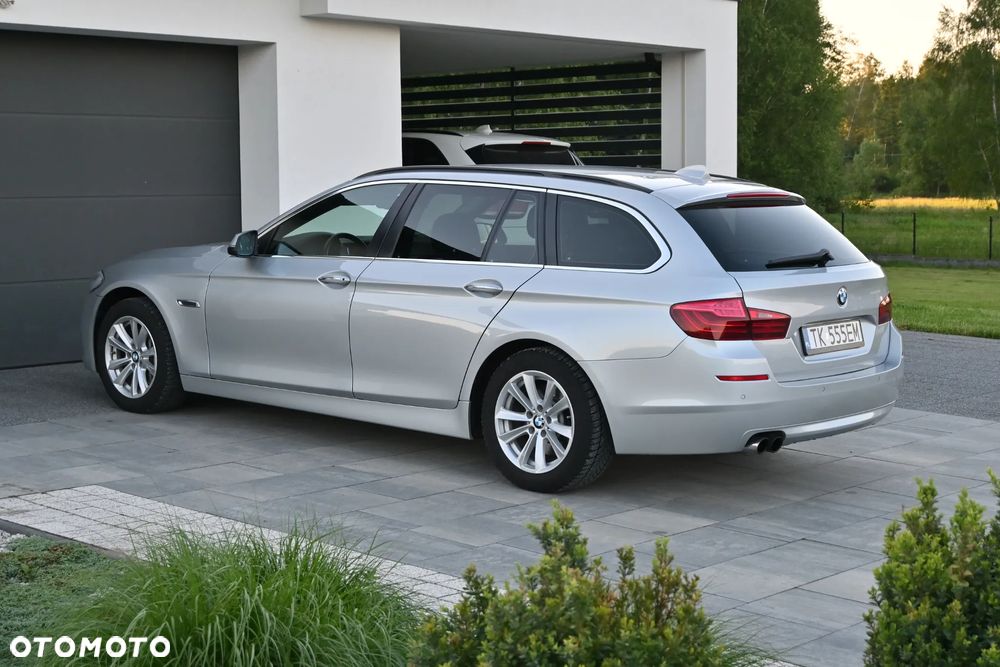 BMW Seria 5 525d - 5