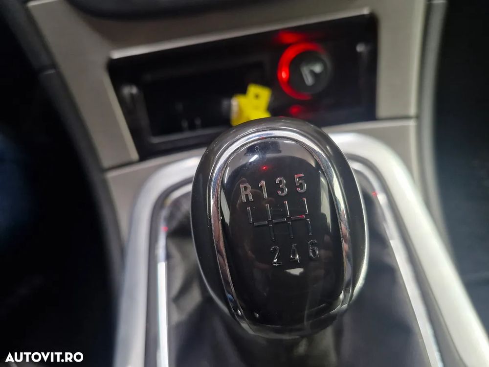 Opel Insignia 2.0 CDTI Edition - 11