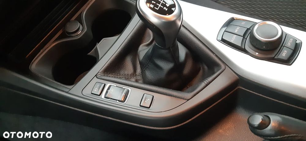 BMW Seria 1 116i Sport Line - 23