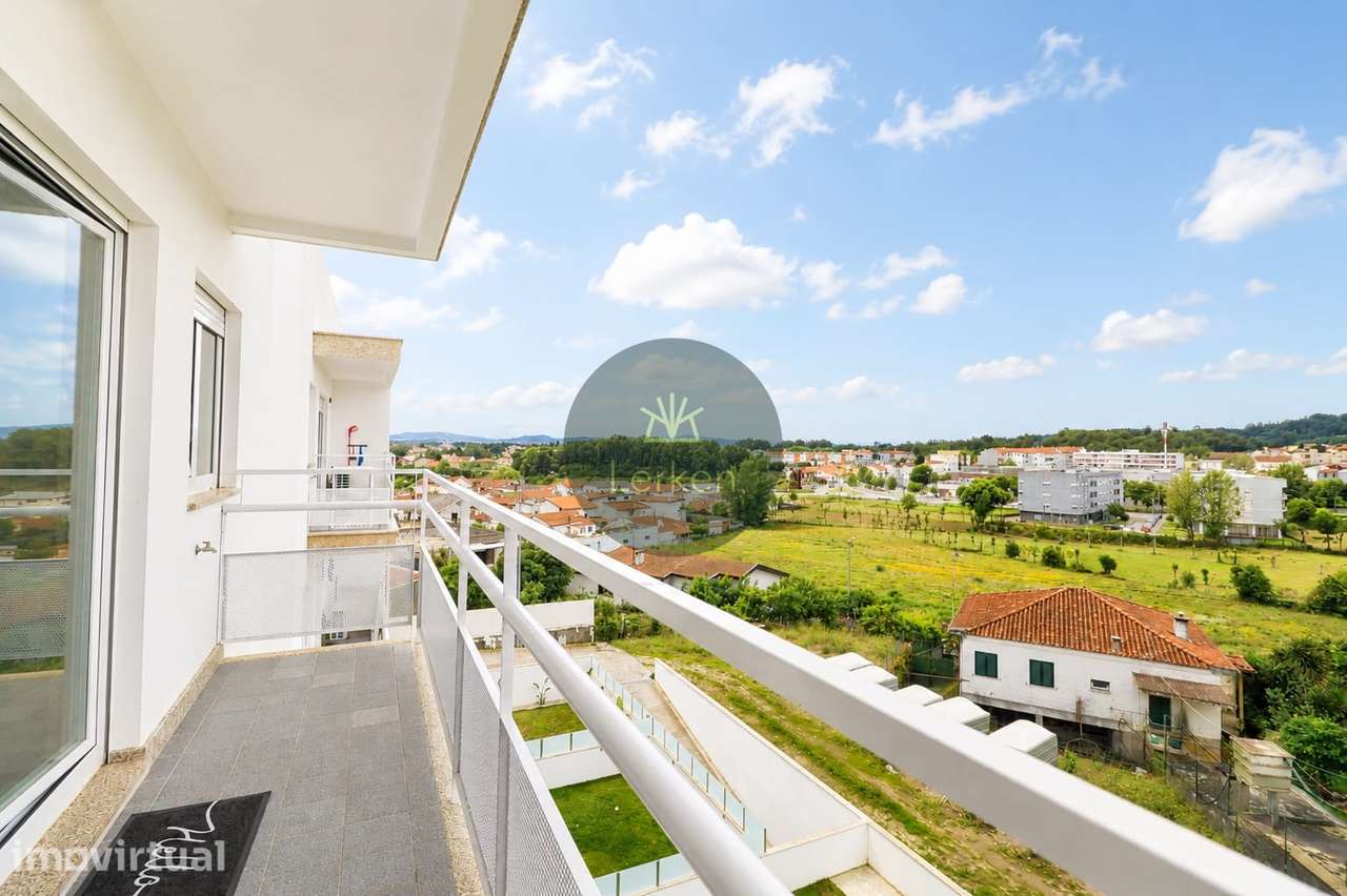 Apartamento T3 Venda em Vila Verde e Barbudo,Vila Verde - Grande imagem: 2/23