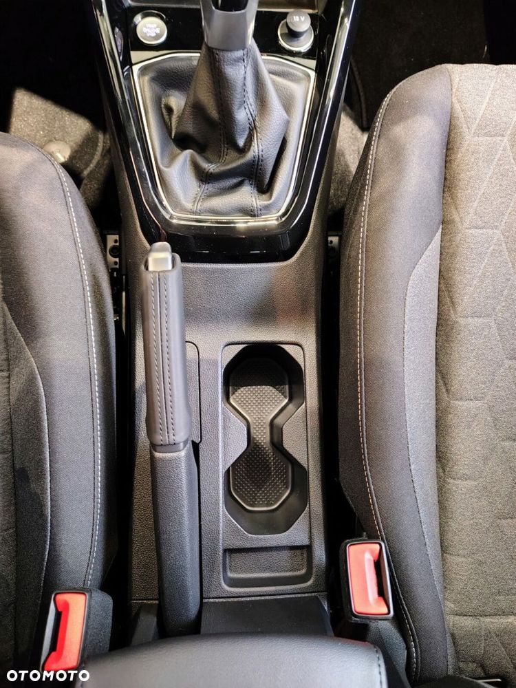 Volkswagen T-Cross - 14