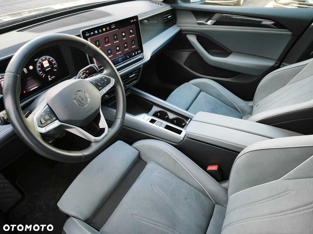 Volkswagen Passat Variant 2.0 TDI SCR Business DSG - 9