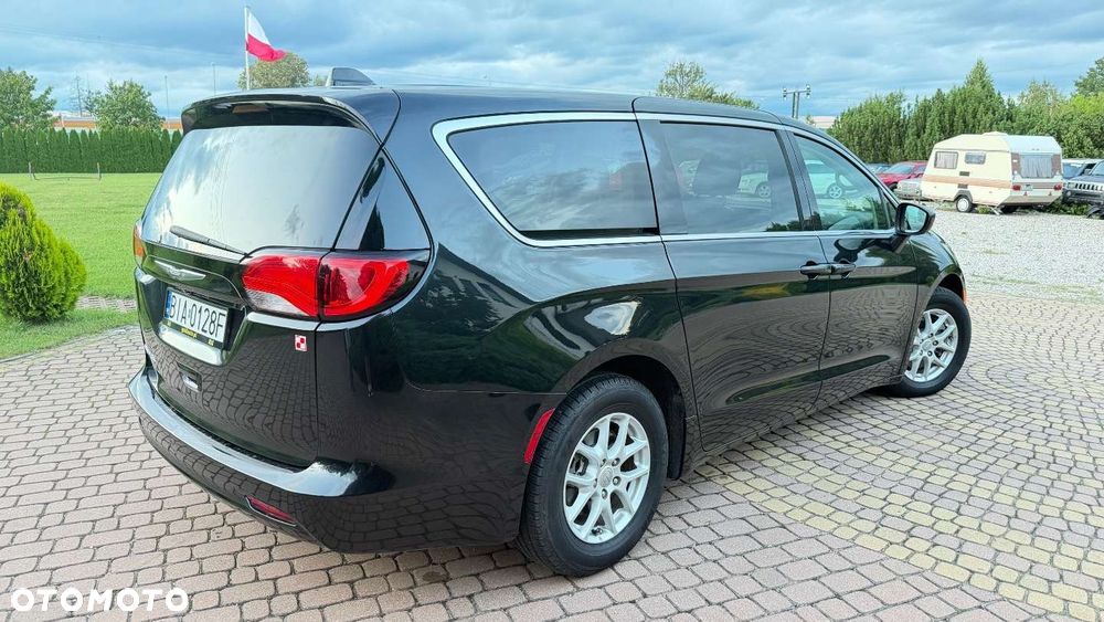 Chrysler Pacifica - 18