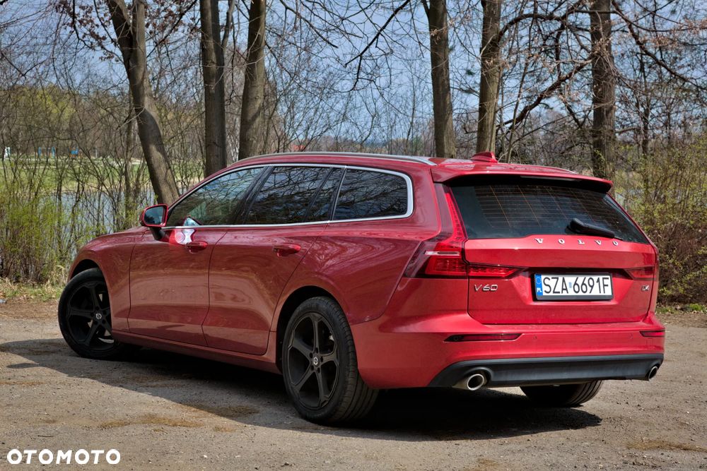 Volvo V60 D4 Momentum - 8