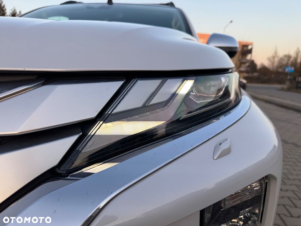 Mitsubishi L200 2.2 d DC Instyle Plus - 16