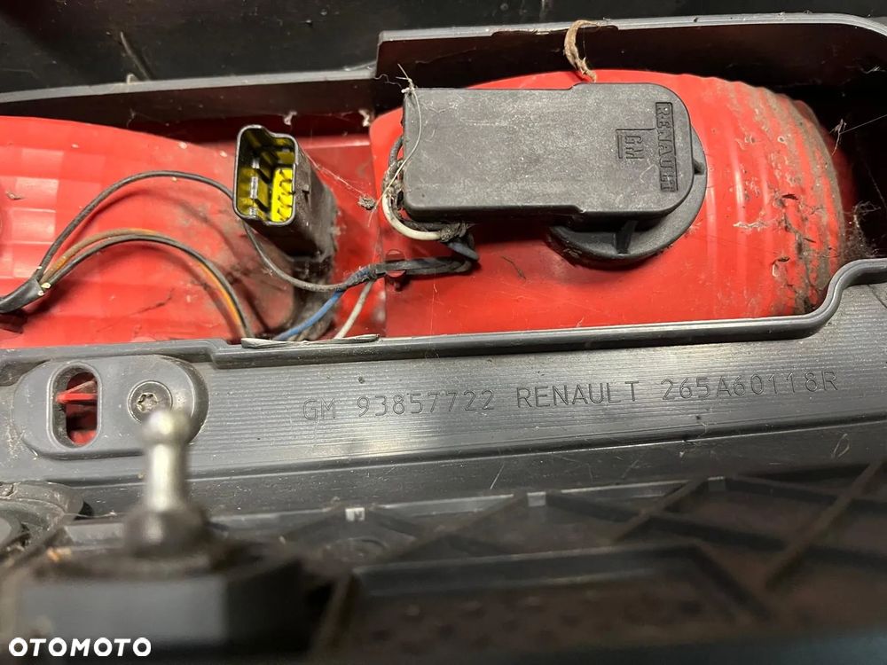Lampa tylna lewa 93857722 Renault Trafic - 4