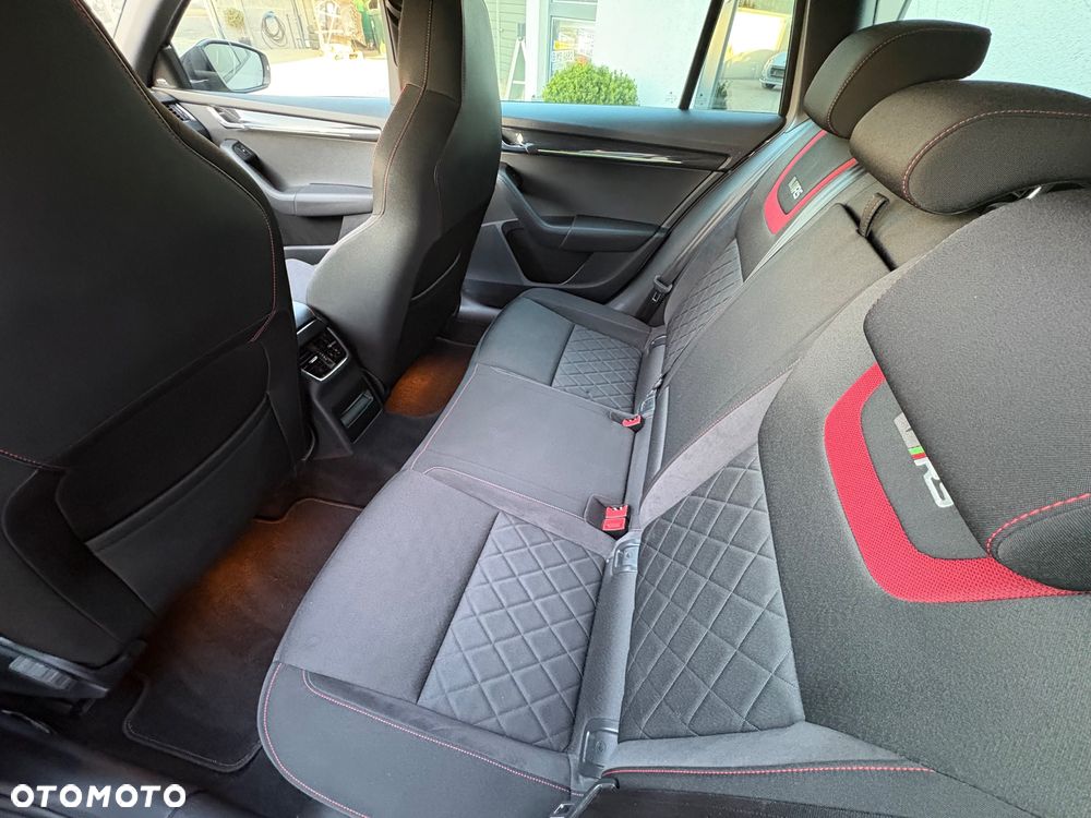 Skoda Octavia 2.0 TSI RS 230 - 8