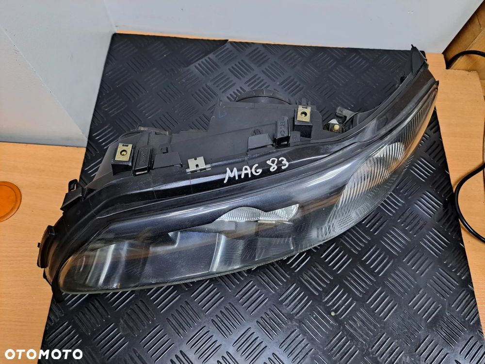 Volvo S60 V70 XC70 LAMPA PRZEDNIA XENON EUROPA LEWA PRZEDLIFT 8693656 - 3
