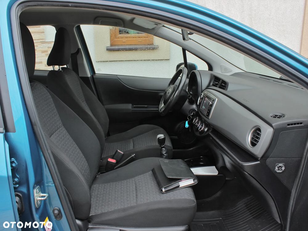 Toyota Yaris 1.33 VVT-i Executive - 19