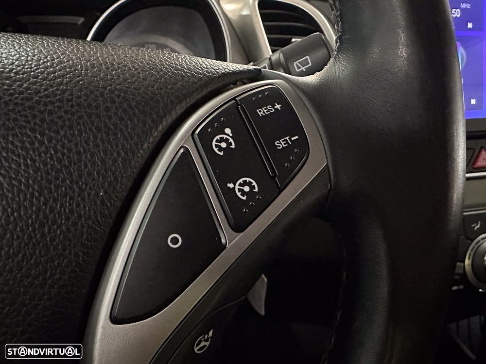 Hyundai i30 CW - 29