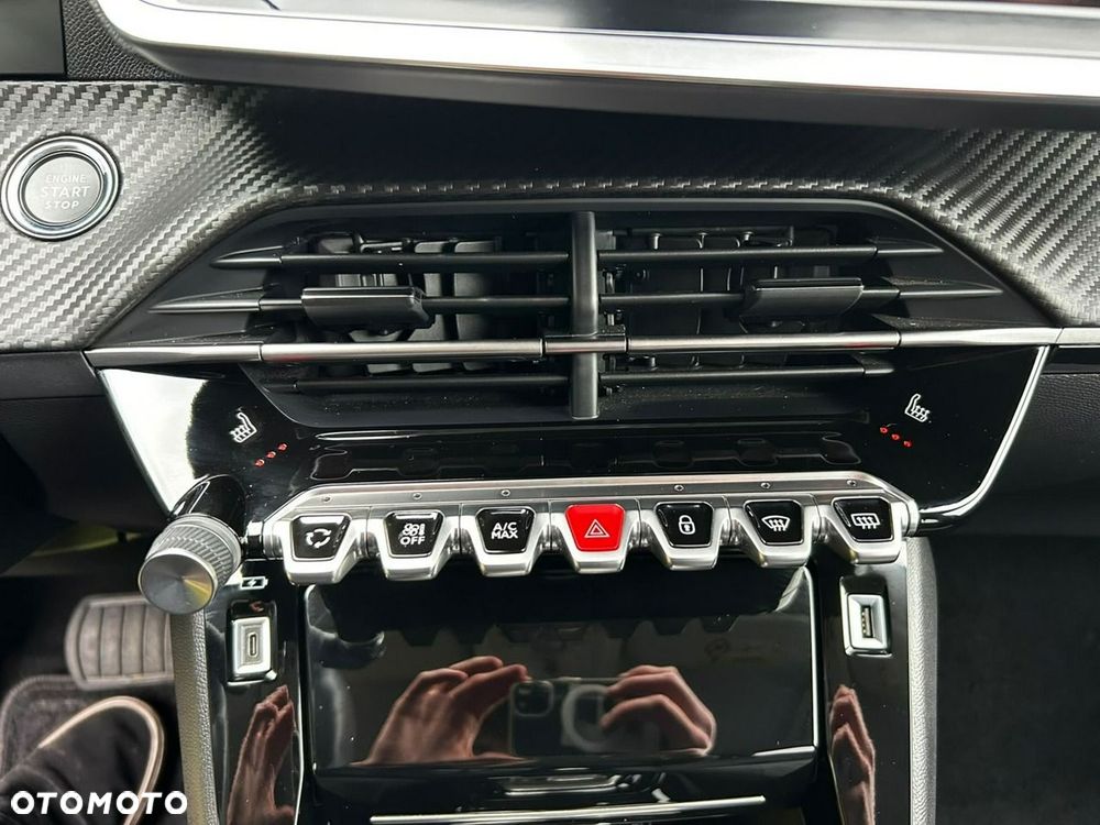 Peugeot 208 2024