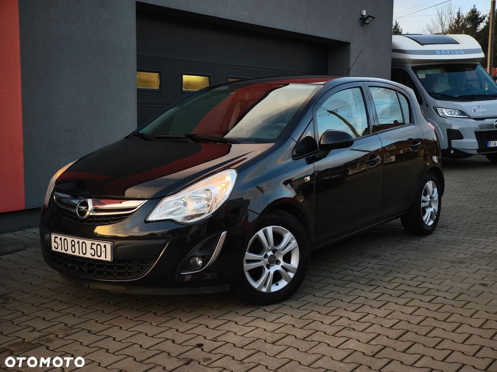Opel Corsa 1.2 16V Cosmo - 1