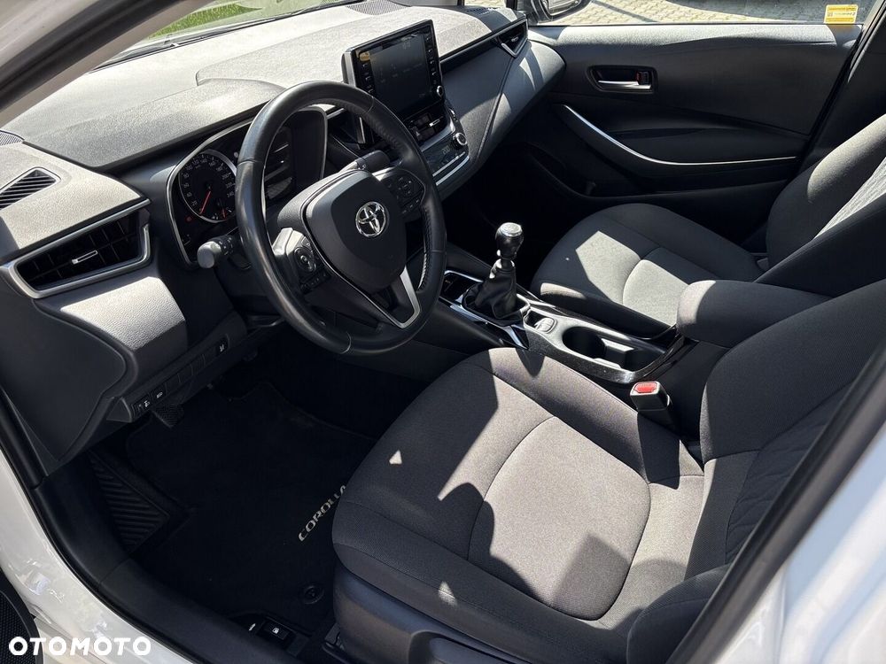 Toyota Corolla - 11