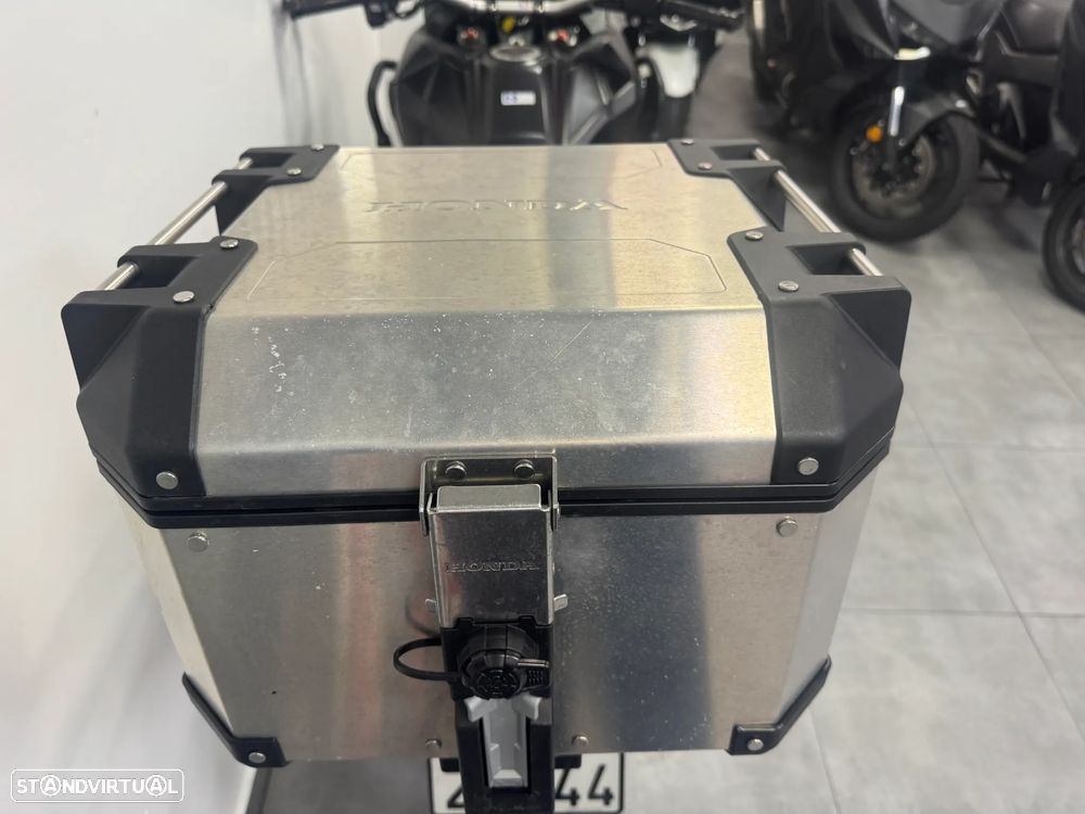 Honda Africa Twin 1100 - 9