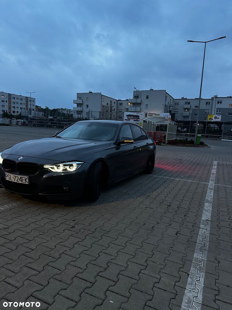 BMW 3 Series 2016 photo 3