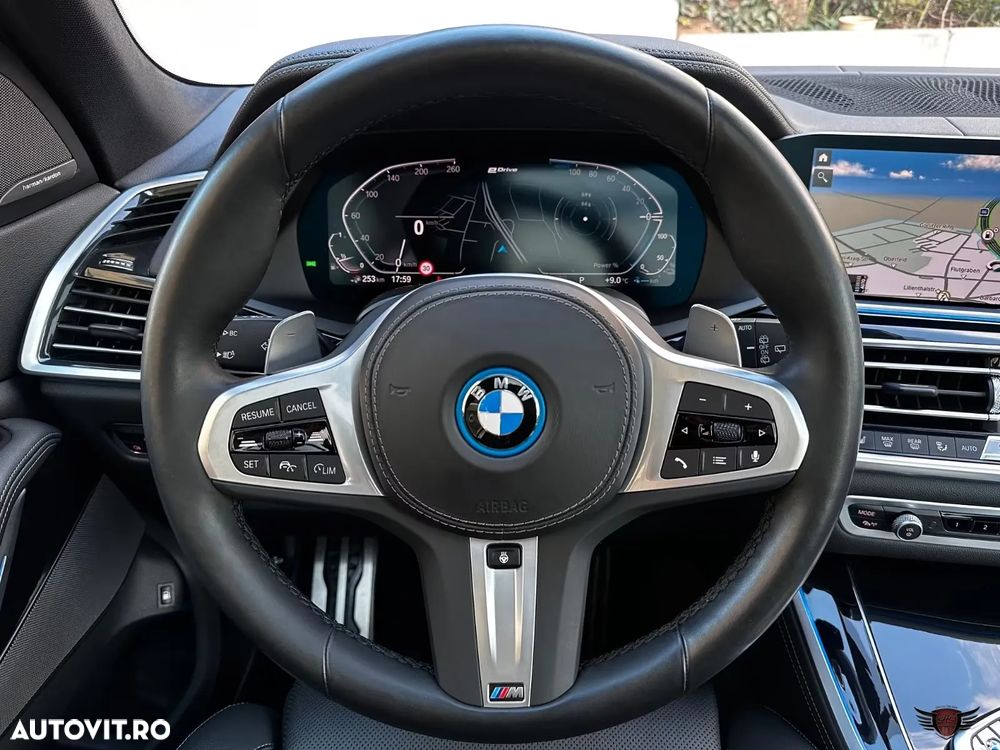 BMW X5 xDrive45e - 17