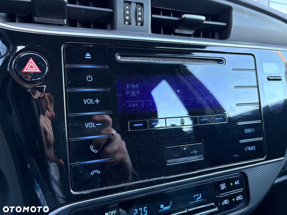 Toyota Auris 1.6 Active - 23