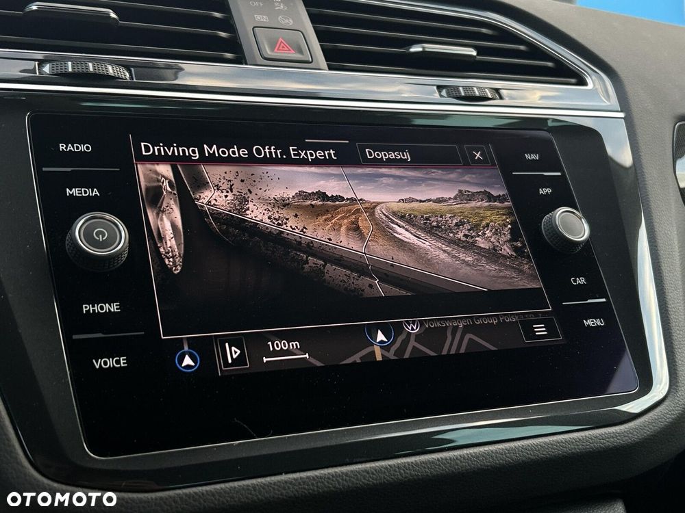 Volkswagen Tiguan 2.0 TSI 4Mot Elegance DSG - 25