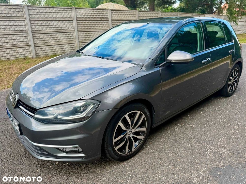 Volkswagen Golf - 5