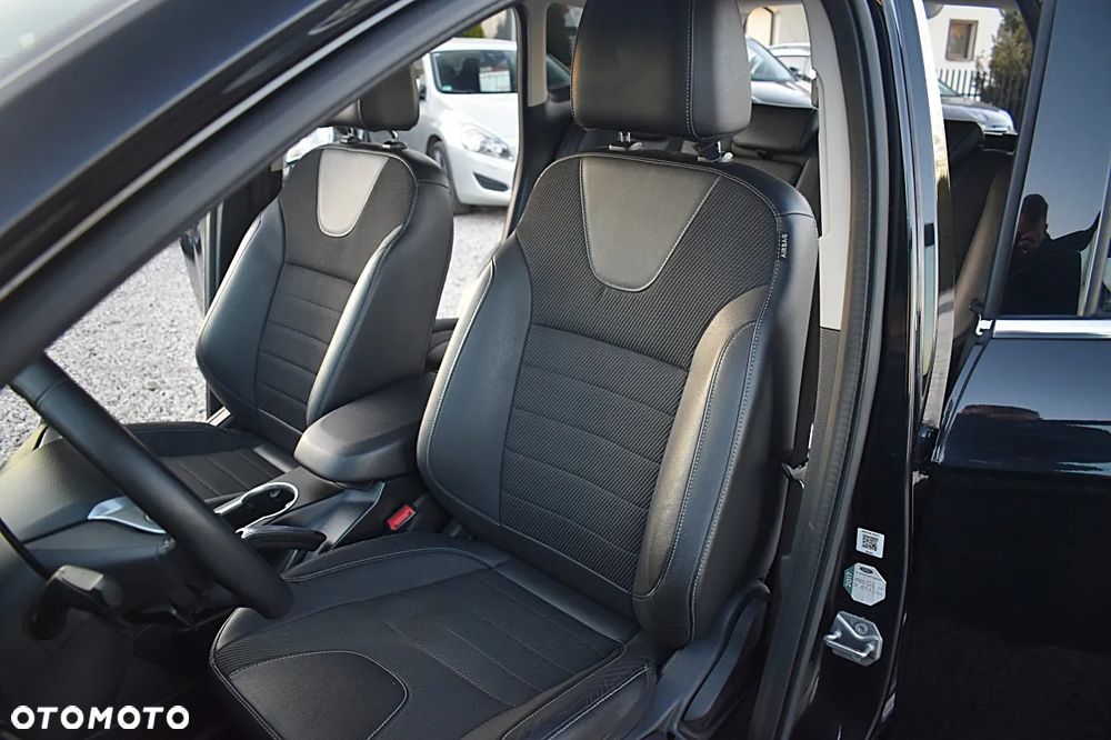 Ford Kuga 2.0 TDCi 2x4 Titanium - 19