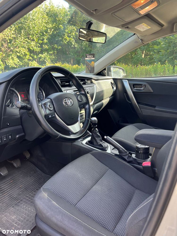 Toyota Auris - 6