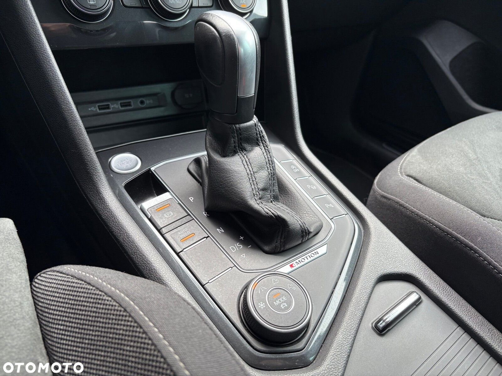 Volkswagen Tiguan - 26