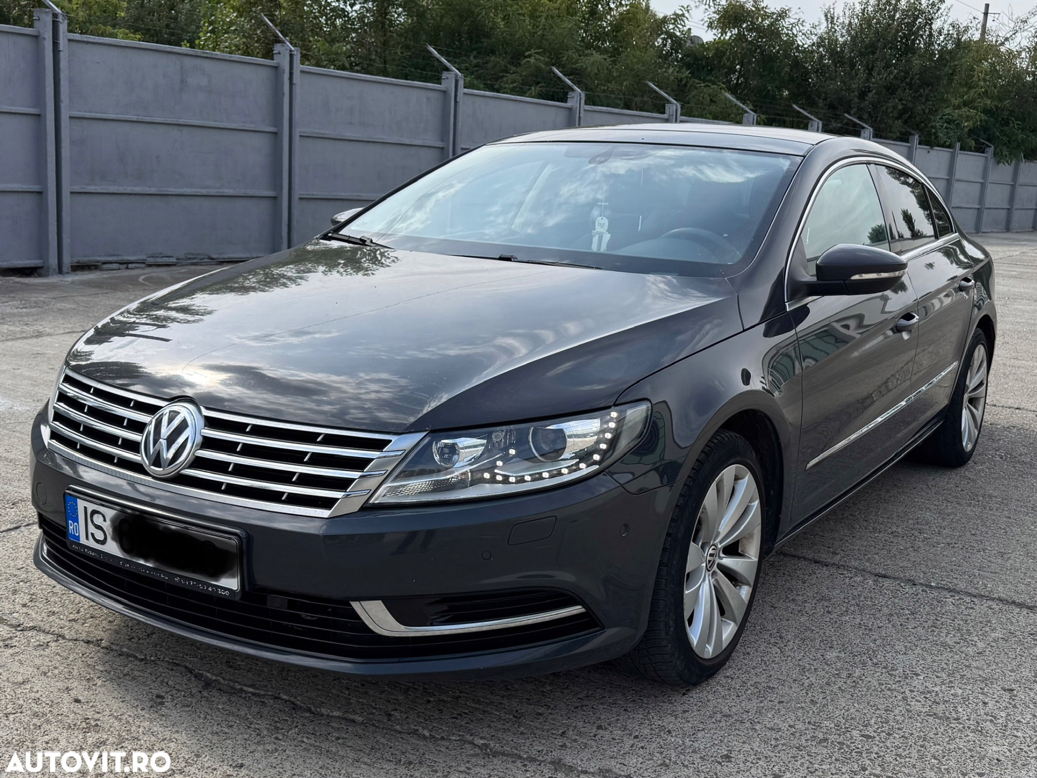 Volkswagen Passat CC 2.0 TDI 4Motion BMT - 2